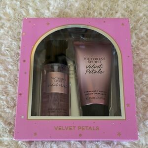 Victoria's Secret Velvet Petals Fragrance Set